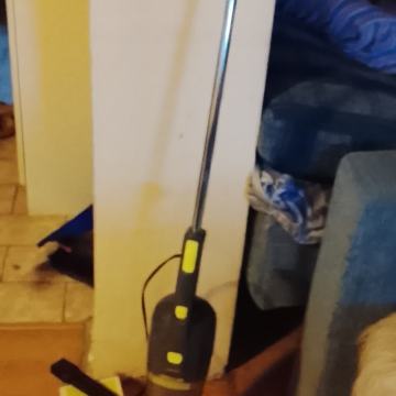 Rovus štapni usisavač