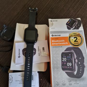 Pametni sat Denver ,poziva kao mobitel.