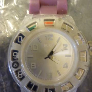 Ručni sat i telefon bez interneta