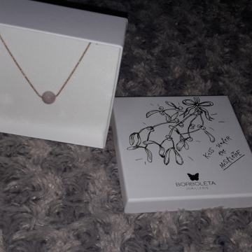 Borboleta ogrlica gold novo