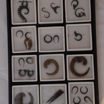 Lot  Drveni nakit akcija , pirsing drvo lot 42 kom