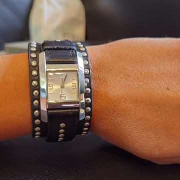 FURLA kožni sat - 60 e