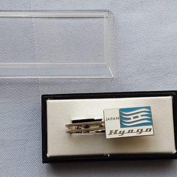 IGLA za Kravatu HYOGO - Japan. Emajl. Nekorišteno. Mob