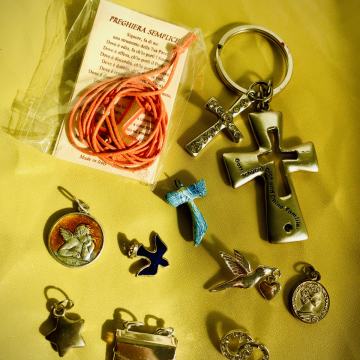 KRIŽIĆI, TAU PRIVJESAK S LANČIĆEM