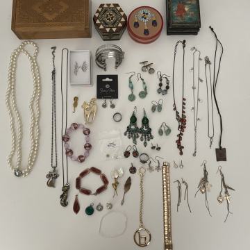 LOT NAKITA - BIŽUTERIJE