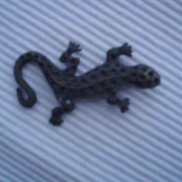 metalni broš u obliku guštera, 6 cm