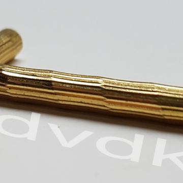 METALNI KRIŽ (križić od 8 cm), ZLATNE BOJE