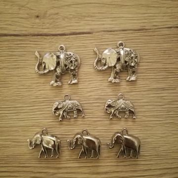 Niklani privjesci, slon