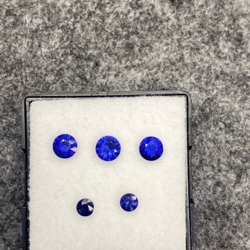 Plavi dragi kamen safir 1.1ct