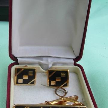 Prekrasan komplet španga za kravatu i manžete