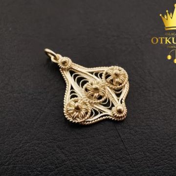 MALI SREBRNI PRIVJESAK "FILIGRAN" ---RUČNI RAD---