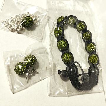 Set - narukvica, naušnice i lančić