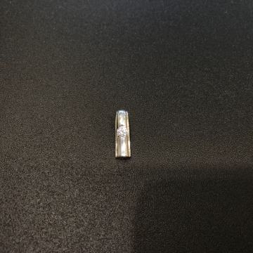 SREBRNI PRIVJESAK SA CIRKONOM 1,75g .925, R1, RATE, POVOLJNO!