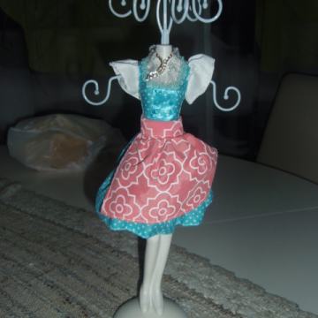 stalak za nakit novo