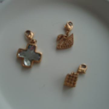 Swarovski privjesak 3 komada