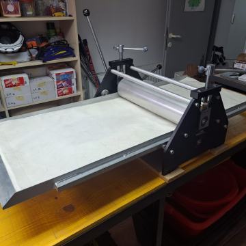 Valjak za izvlačenje glinenih ploča 40 cm