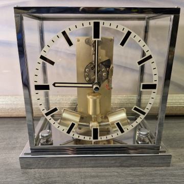 Art Deco Junghans Ato Leon Hatot magnetni stolni sat