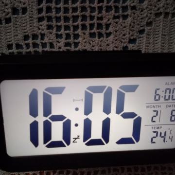 Digitalni alarm sat - Našice