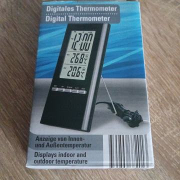 Digitalni sat, termometar