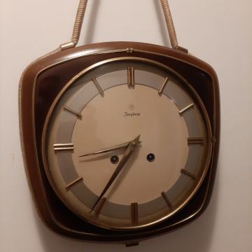 Junghans - zidni, brodski sat