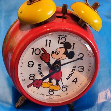 Vintage Bradley Mickey Mouse mehanička budilica Walt Disney
