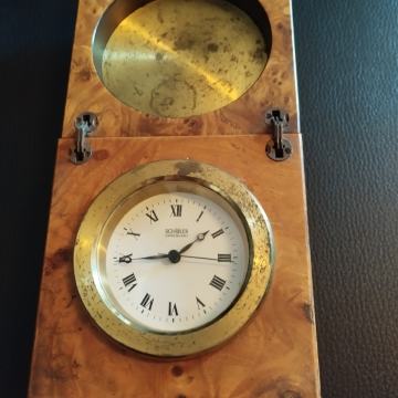 Scholer Swiss Quartz - Uredski stolni sat u kutiji