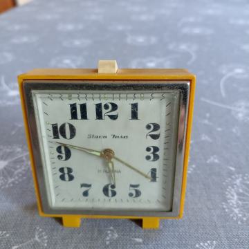 SLAVA - INSA , MANJI STOLNI SAT, VEKERICA NA NAVIJANJE