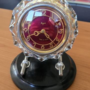 Stari ruski mehanički sat Majak