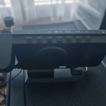 VST zrcalni sobni sat/radio