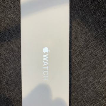 Apple 11 rose gold 46 mm M/L