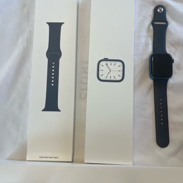 Apple Watch 7 45 mm, plavi