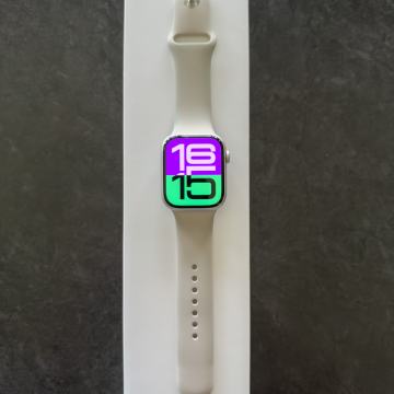 Apple Watch 7 45mm, Starlight Aluminium Case, Starlight Sport band
