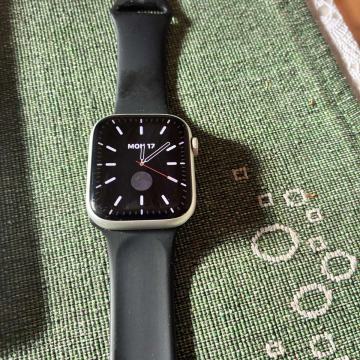 Apple Watch 8 series 45mm