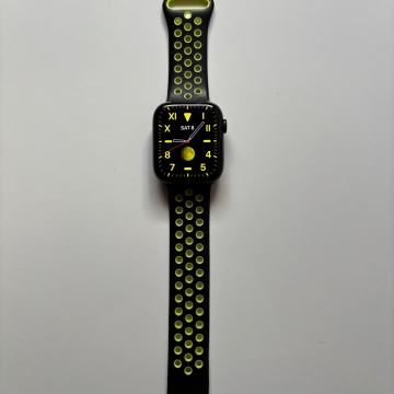 Apple Watch 8 45mm