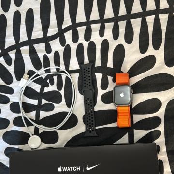 Apple Watch Nike SE 44mm *Apple Watch Ultra mod *prilika*