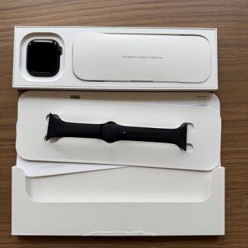 Apple watch S10 Cellular 42 mm Jet Black Alu case