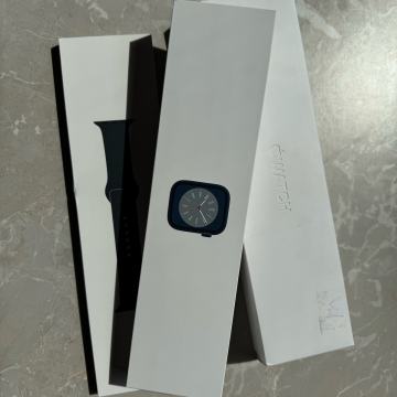 Apple watch S8 45mm