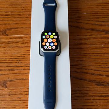 APPLE Watch S8 GPS, 41mm, Silver Aluminium Case
