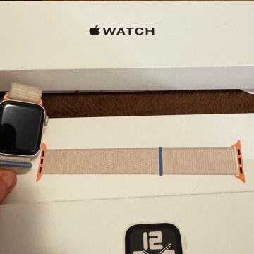 Apple Watch SE 2 – 40 mm, GPS, Starlight