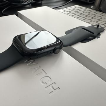 Apple WATCH serie 8 GPS 45mm - MINT