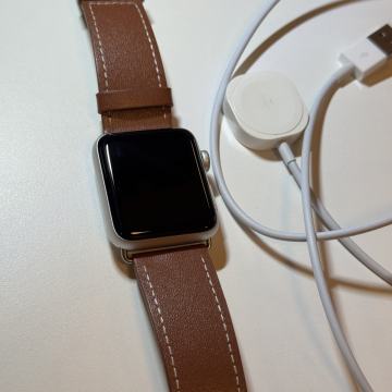 Apple Watch Series 3 - 42mm - ne pali se