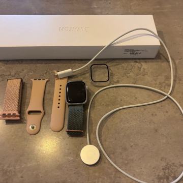 Apple watch series 8 41mm Starlight