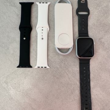 Apple watch serija 8 44mm