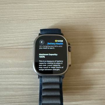Apple Watch Ultra 2 100% zdravlje baterije