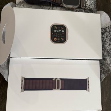 Apple Watch Ultra 2 49mm Titanium