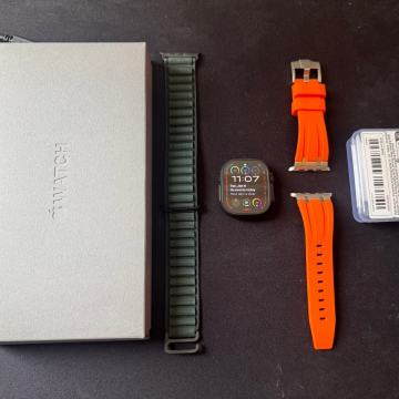 Apple Watch Ultra 2 Black titanium - Baterija 100% - 04/2025