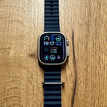 Apple Watch Ultra 2 GPS + Cellular, 49mm