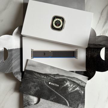 Apple Watch Ultra GPS + Cellular, 49mm Titanium Case with Trail Loop