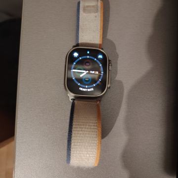 Apple Watch Ultra + Metalni Remen
