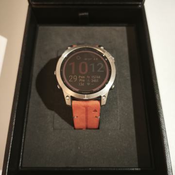 Fēnix 7 Sapphire Solar titan